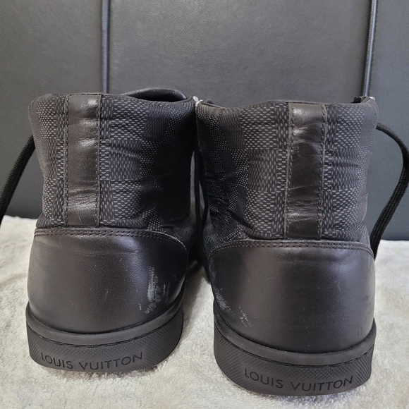 LOUIS VUITTON - Picture 6 of 7